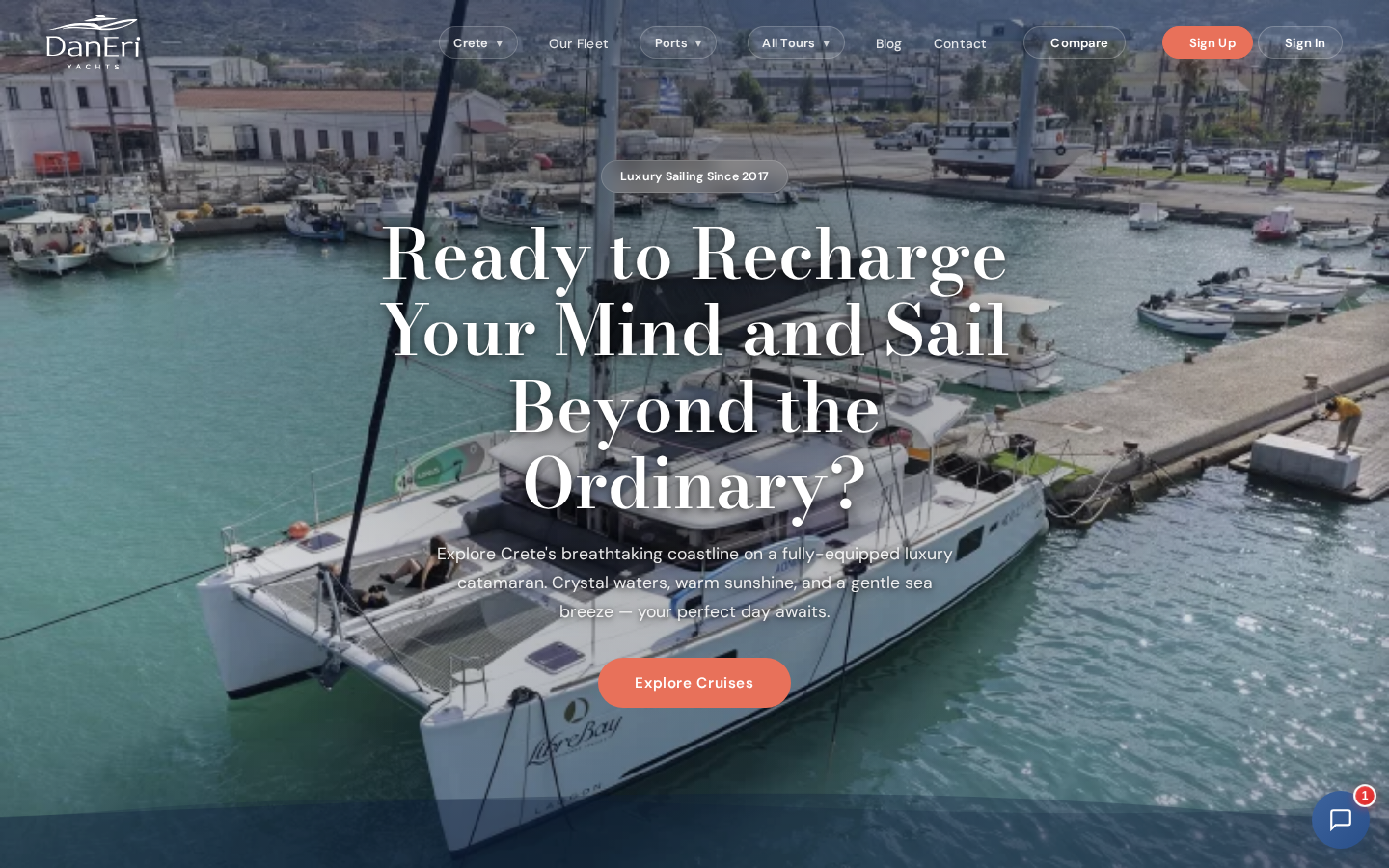 Головна daneriyachts.com: hero з катамараном — Ready to Recharge Your Mind and Sail Beyond the Ordinary